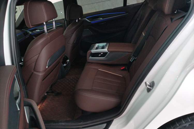 Used BMW 5 Series 2022 Restyled 530Li Luxury Edition M Sport Package
