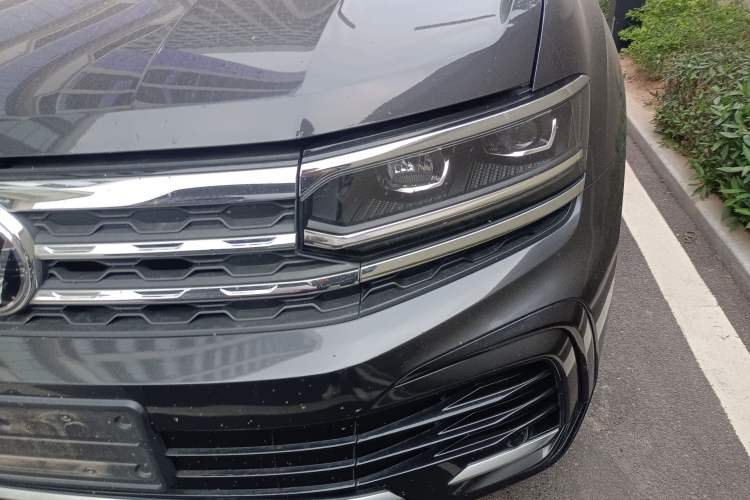 Used Volkswagen Teramont X 2021 330TSI Two-Wheel-Drive Prestige Luxury Edition