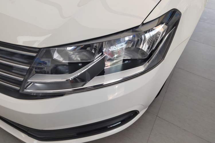 Used Volkswagen Lavida 2018 Classic 1.5L Automatic Fashion Edition China VI Standard
