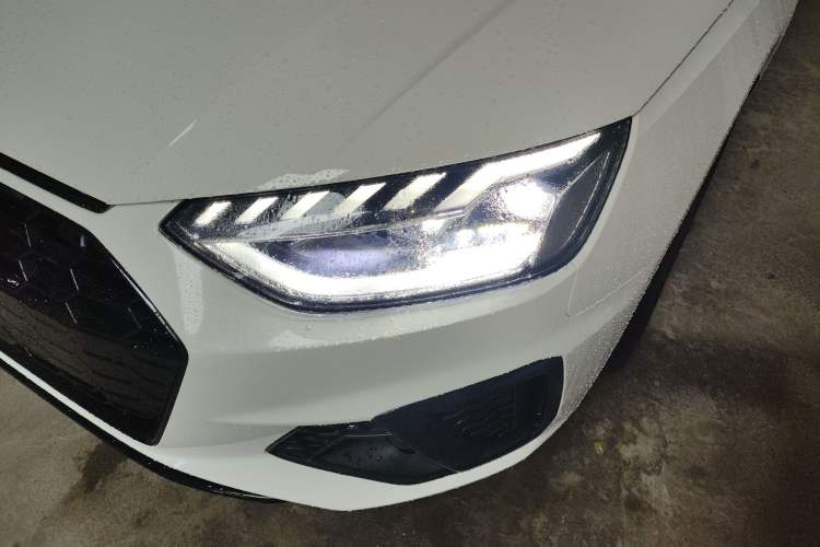 Used Audi A4L 2022 40 TFSI Luxury Dynamic Model