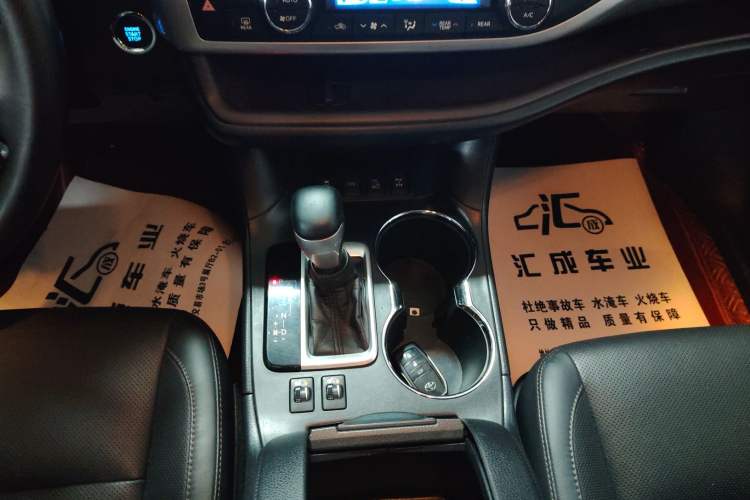 Used Toyota Highlander 2021 2.0T Four-Wheel Drive Prestige Version 7 Seats
