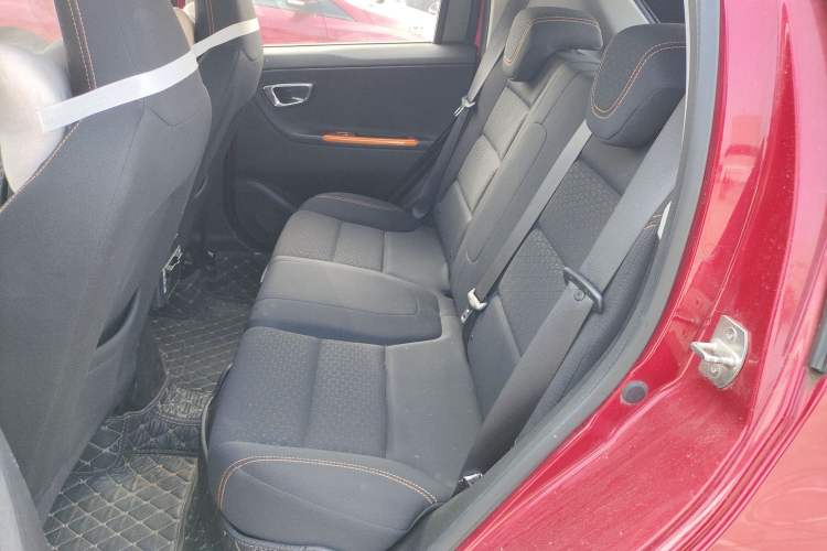 Used Geely Auto Vision X1 2017 1.3L Automatic Fun Edition
