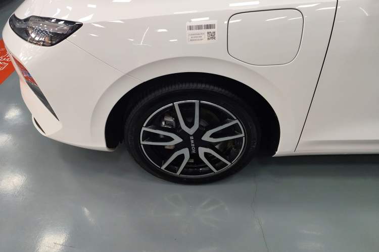 Used Roewe D6 2025 450km Deluxe Edition