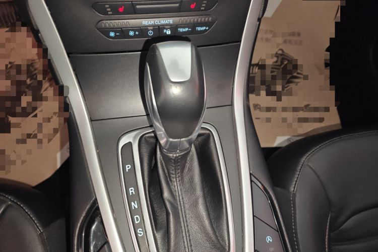 Used Ford Edge 2018 EcoBoost 245 Two-Wheel-Drive Platinum Edition 7-Seater China V Emission Standard