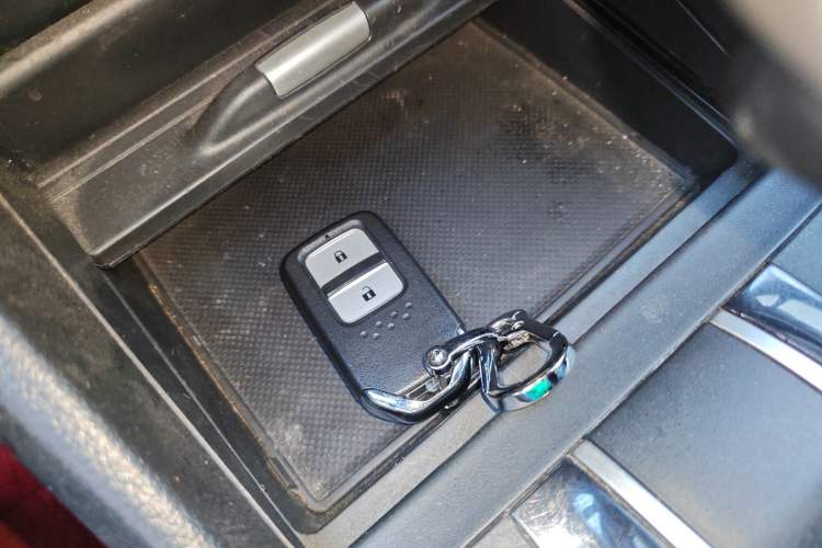 Used Honda Jade 2017 1.8L automatic Comfort version 5 seats
