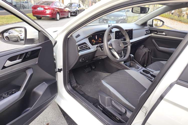 Used Volkswagen Lavida 2023 Revised 1.5L Automatic DeYi Edition
