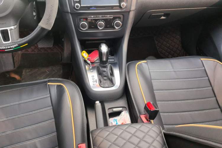 Used Volkswagen Golf 2011 1.6L Automatic Comfort Model
