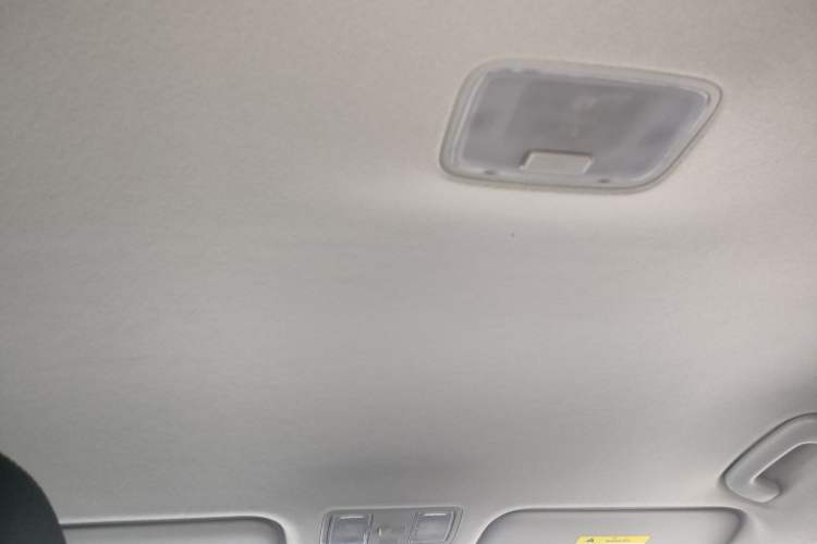 Used Hyundai Celesta 2017 1.6L Automatic Enjoyment Version GLS
