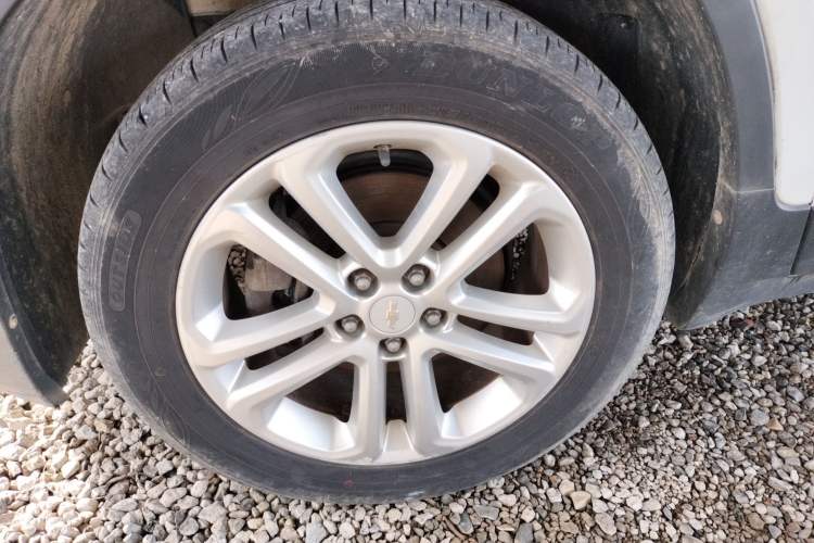 Used Chevrolet Trax 2016 1.4T Manual Two-Wheel Drive Comfort Version with Sunroof
