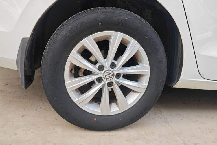 Used Volkswagen Bora 2017 1.6L Automatic Fashion Model
