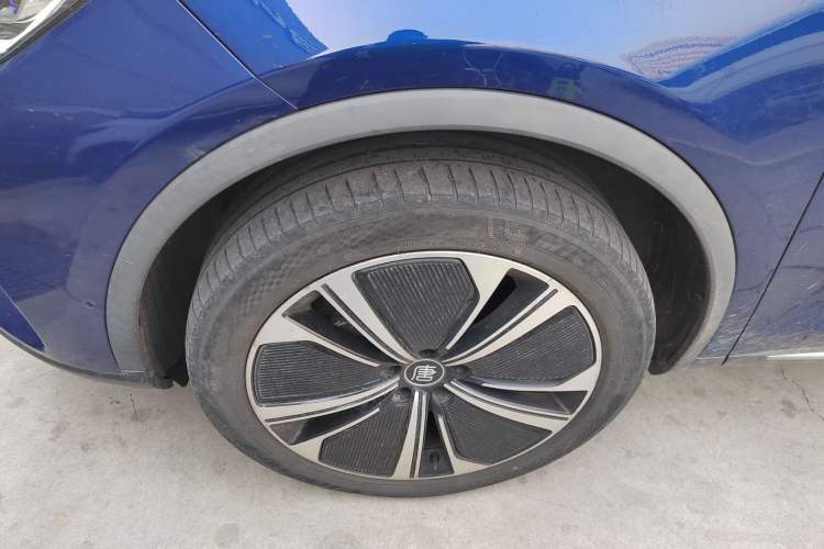 Used BYD Tang New Energy 2022 EV 635 km All-Wheel-Drive Flagship Model
