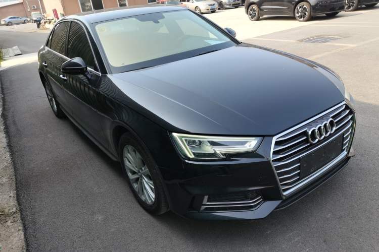 Used Audi A4L 2019 40 TFSI Ambition China VI
