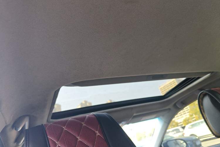 Used Toyota Camry 2015 2.0G Premier Edition
