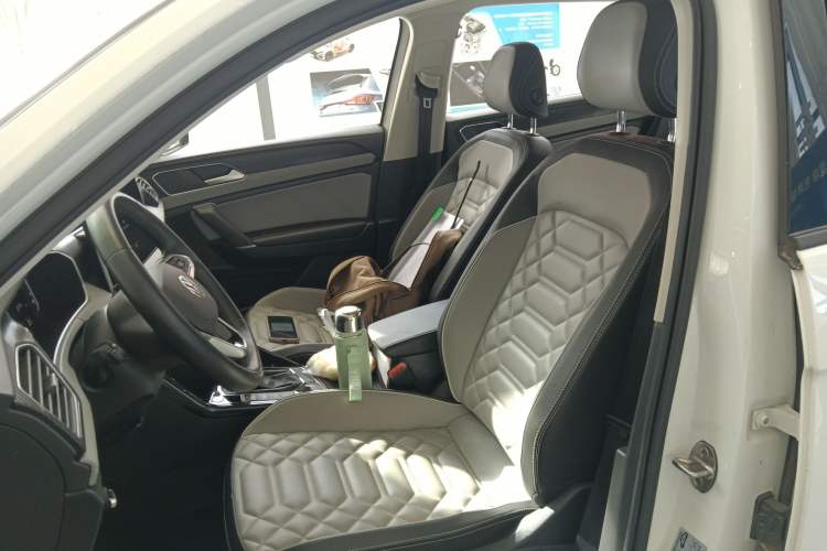 Used Volkswagen Tayron 2023 300TSI Two-Wheel-Drive Luxury Plus Advanced Edition
