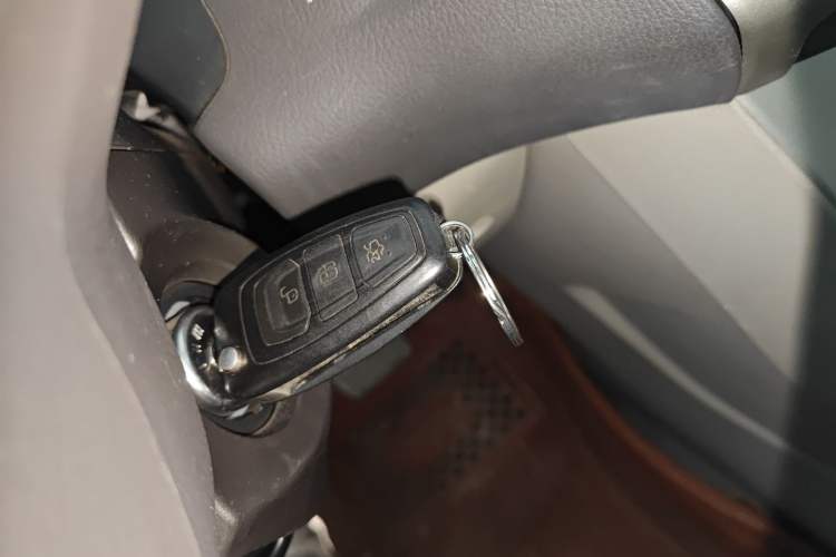 Used Ford Focus 2012 Sedan 1.6L Automatic Comfort Model
