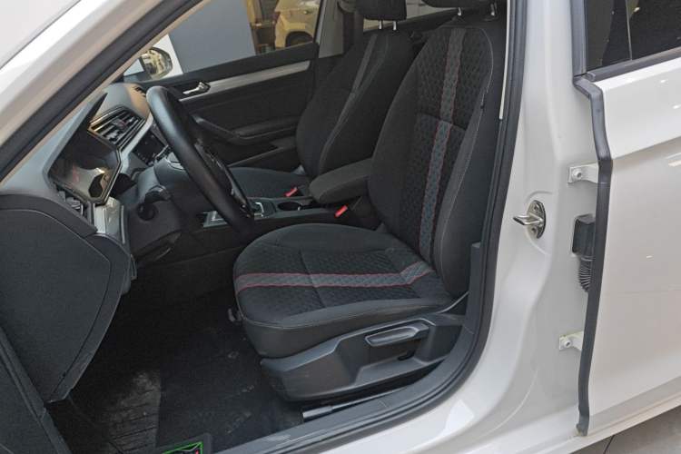 Used Volkswagen Lamando 2021 230TSI DSG Fashion Edition
