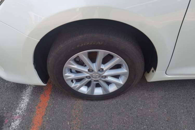 Used Toyota Camry 2016 2.0E 10th Anniversary Elite Edition
