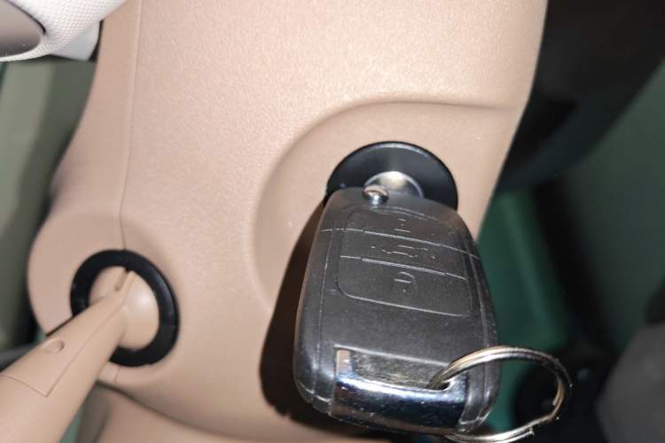 Used Wuling Hongguang MINIEV 2025 Four-Door Version Advanced Edition
