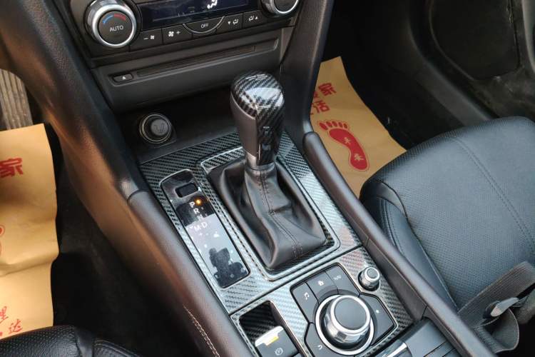 Used Mazda Mazda 3 Axela 2017 Hatchback 2.0L Automatic Sport Model China V Emission Standard