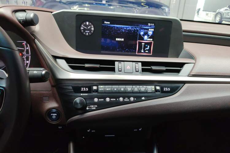 Used Lexus ES 2018 300h Premier Edition China V Standard
