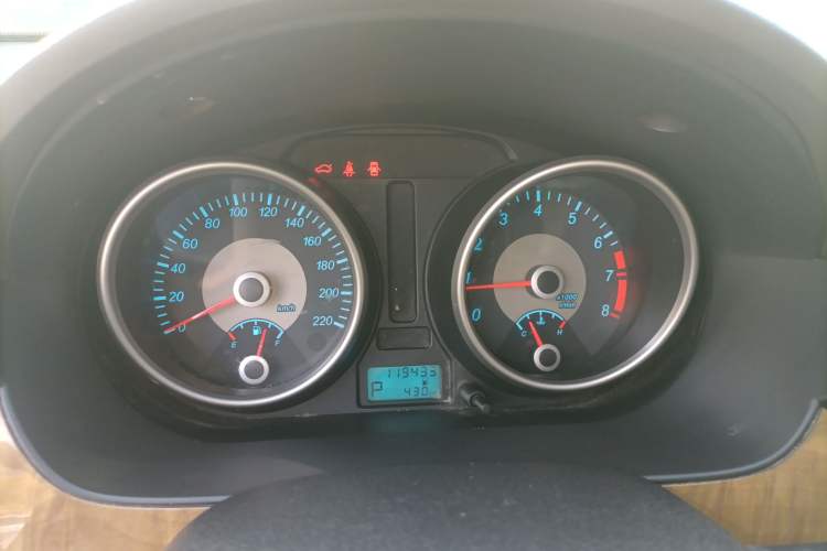 Used Buick Excelle 2015 1.5L Automatic Classic Model
