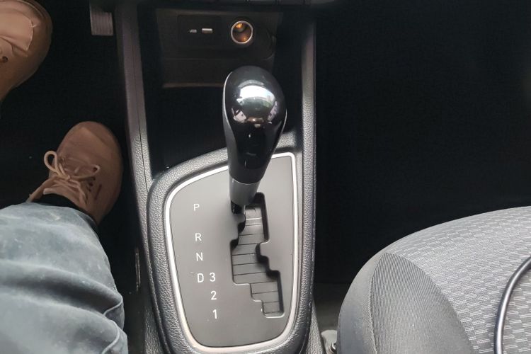 Used Hyundai Verna 2017 1.4L Automatic YueXiang Edition China V-standard
