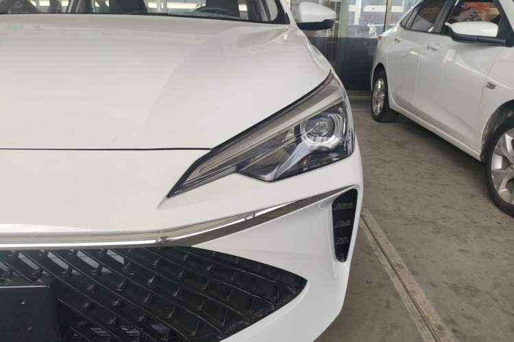 Used Roewe i5 2023 1.5L CVT Luxury Edition