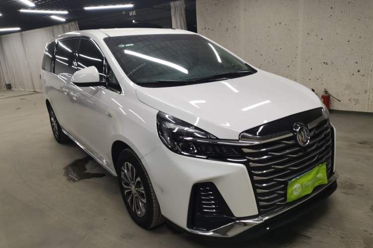 Used Buick GL8 2023 Land Executive Class Comfort Model