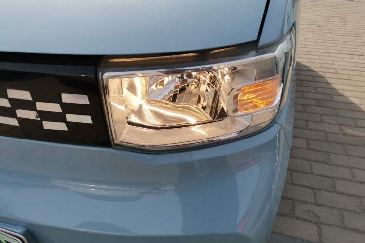 Used Wuling Hongguang MINIEV 2020 Freedom Version Lithium Iron Phosphate
