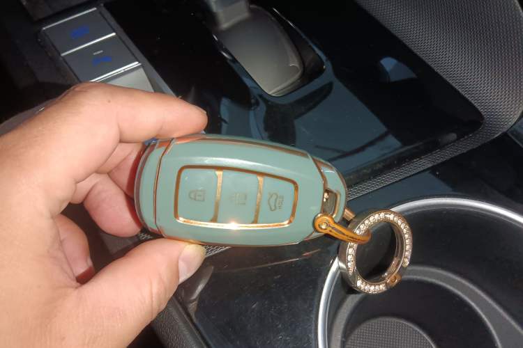 Used Hyundai Elantra 2021 1.5L CVT LUX Prestige Edition
