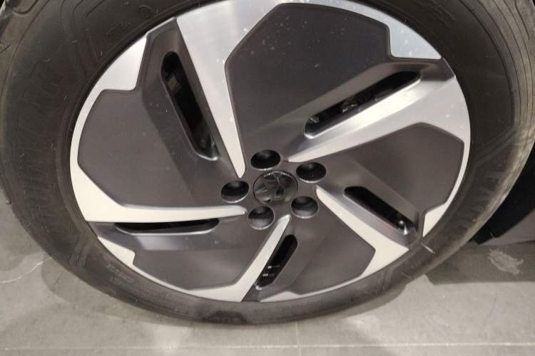 Used Nio EC6 2024 75 kWh
