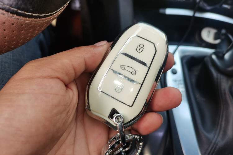 Used  5 2014 1.6T Luxury Edition THP200
