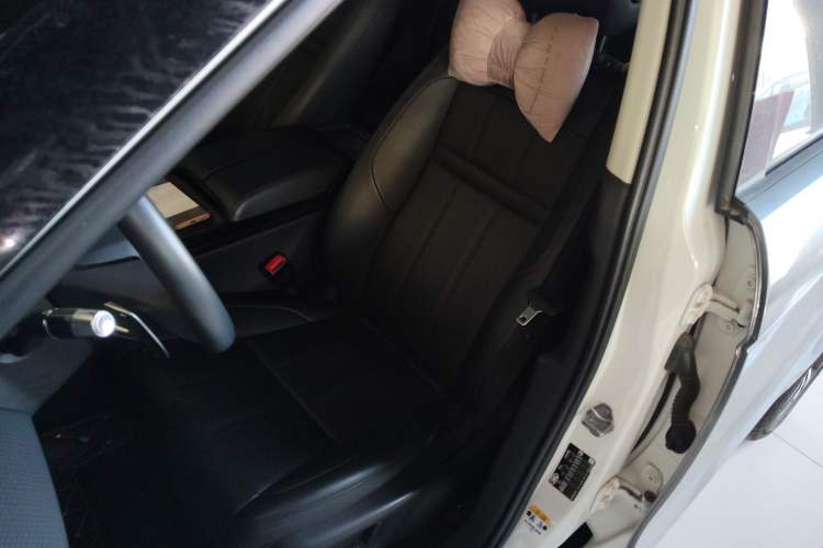 Used Land Rover Range Rover Evoque 2021 Range Rover Velar L 249PS R-Dynamic First Edition
