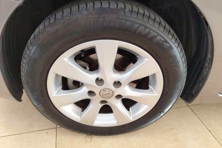 Used Nissan Tiida 2011 1.6L CVT Comfort Model
