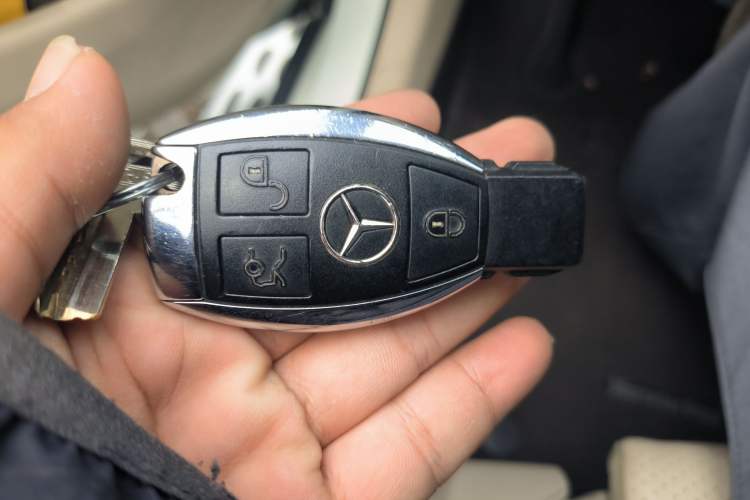 Used Mercedes-Benz GLC 2016 GLC 300 4MATIC Dynamic Model
