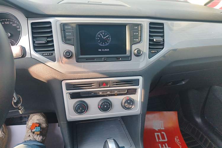 Used Volkswagen Golf Sportsvan 2016 230TSI Automatic Trend Edition
