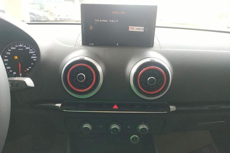 Used Audi A3 2020 Limousine 35 TFSI Fashion Edition China VI Emission Standard
