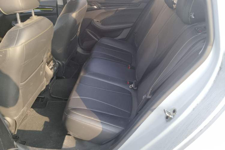 Used Roewe i5 2021 Revised Version 1.5L CVT Diamond Edition
