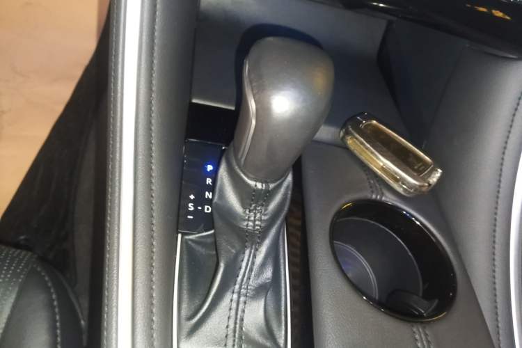 Used Toyota Avalon 2022 Dual-Engine 2.5L Luxury Edition
