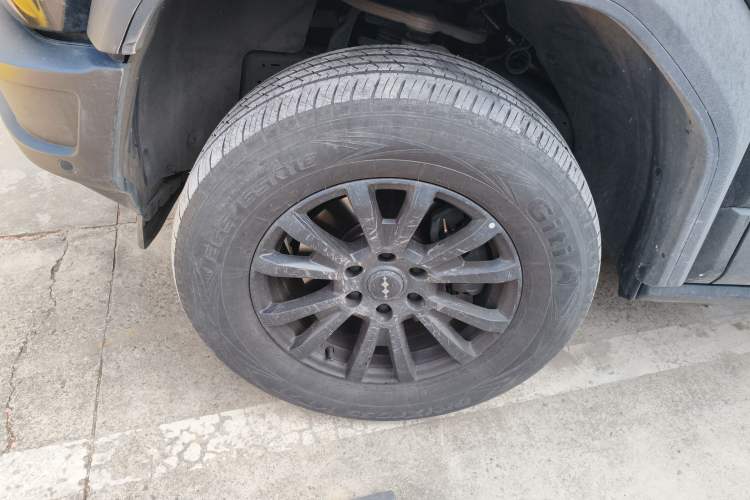 Used  Leopard 5 2023 Navigator Edition