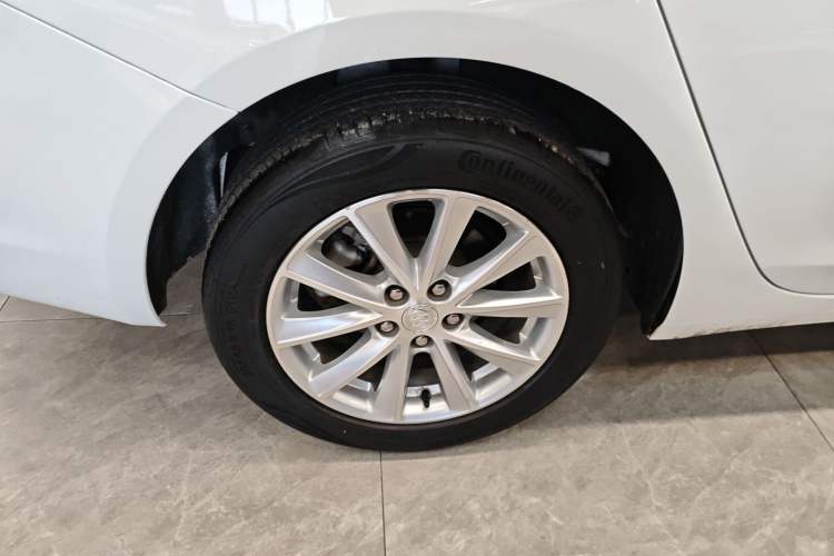 Used Buick Verano 2017 Sedan 20T Dual-Clutch Leading Model
