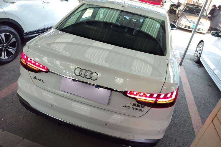 Used Audi A4L 2022 40 TFSI Fashion Dynamic Model
