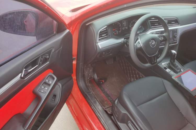 Used Volkswagen Lamando 2019 230TSI DSG Fashion Edition China V Standard
