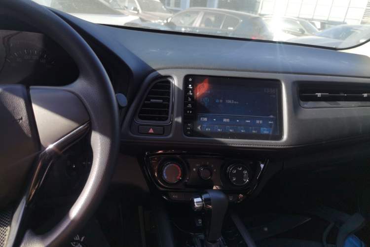 Used Honda Vezel 2020 1.5L CVT Pioneer Edition