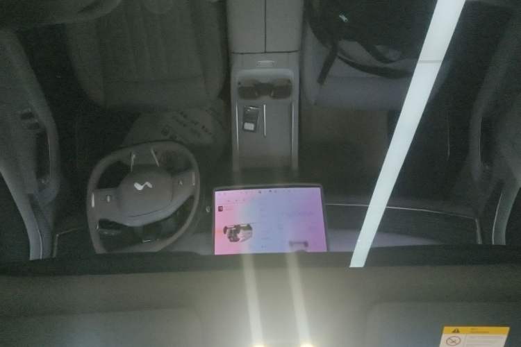 Used ONVO L60 2024 60 kWh Rear-Drive Version
