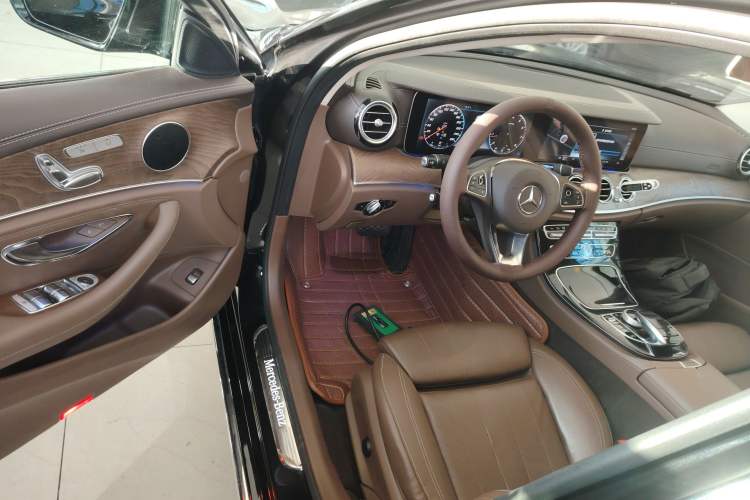 Used Mercedes-Benz E-Class 2017 E 200 L 4MATIC
