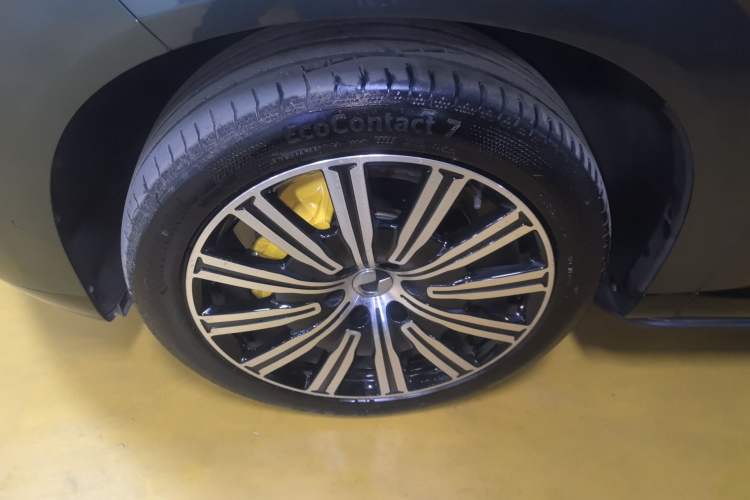 Used Denza N9 2025 Flagship Model
