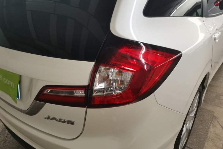 Used Honda Jade 2016 1.8L Automatic Comfort Elite Version 5 Seats
