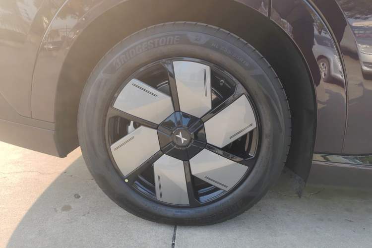 Used XPeng X9 2025 650 Long-Range Max
