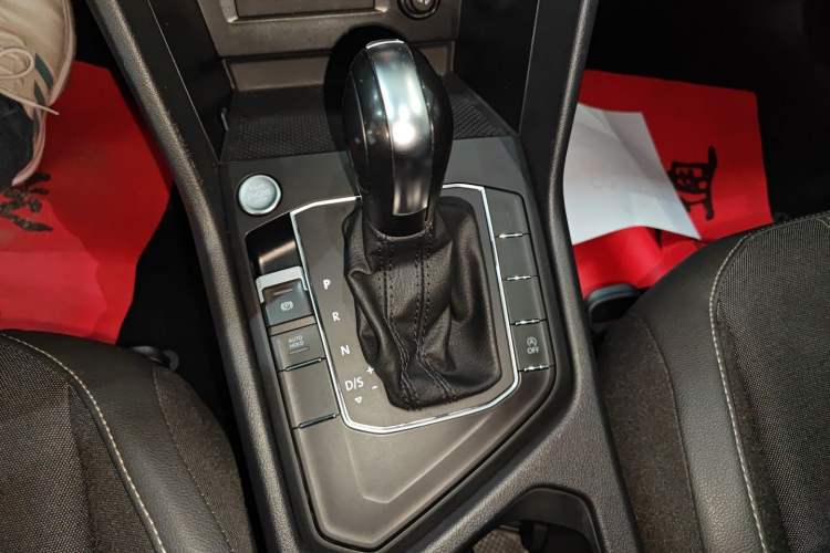 Used Volkswagen Tiguan L 2023 330TSI Automatic Two-Wheel Drive Comfort Edition
